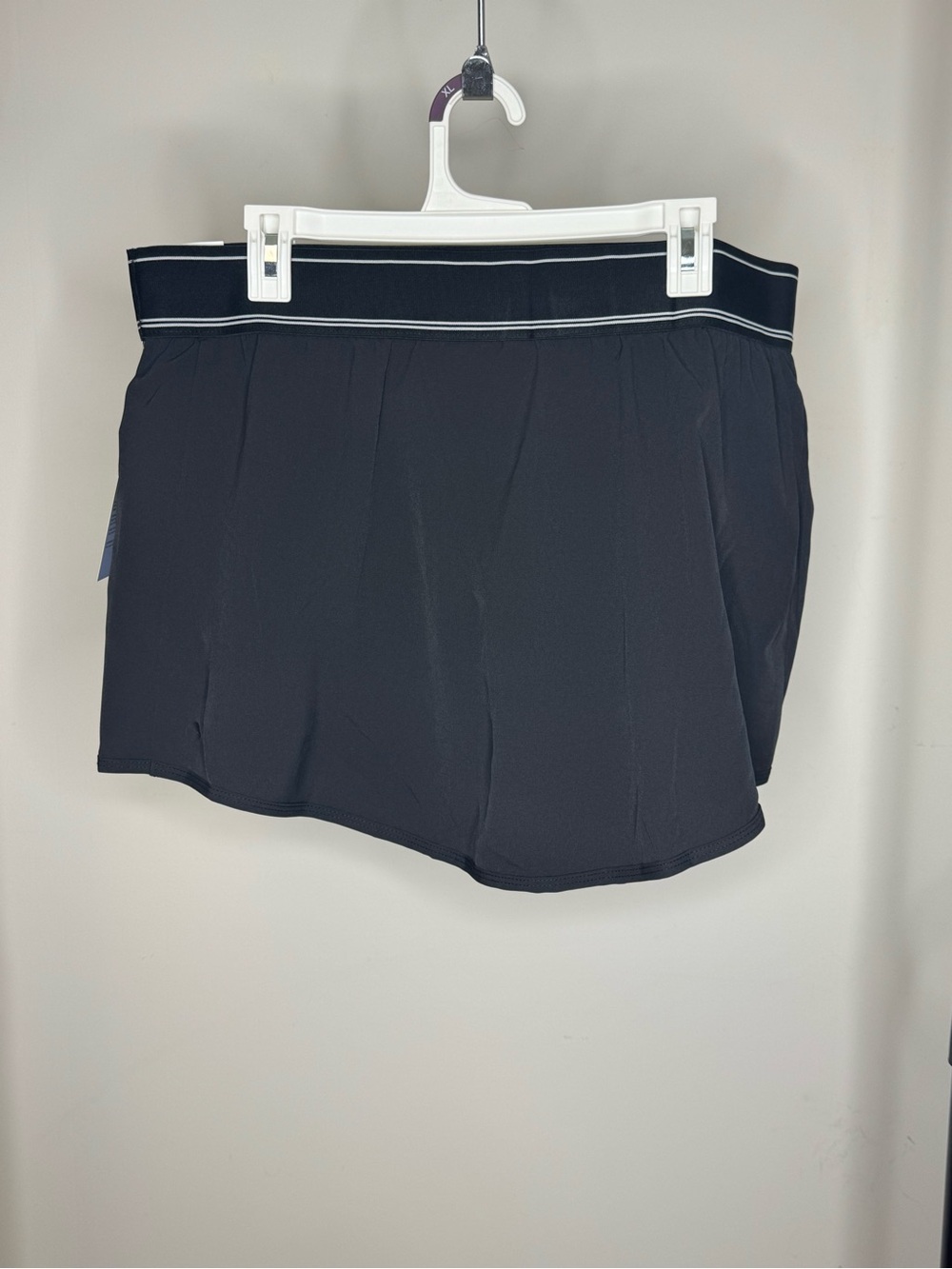 Avia NWT Black Athletic Skort with White Waistband Trim - Picture 2 of 6